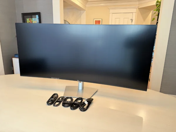 Dell UltraSharp 52 Thunderbolt Hub Monitor U5226KW Review: A Beautiful Ultrawide Behemoth for Real Work | MonitorNerds...