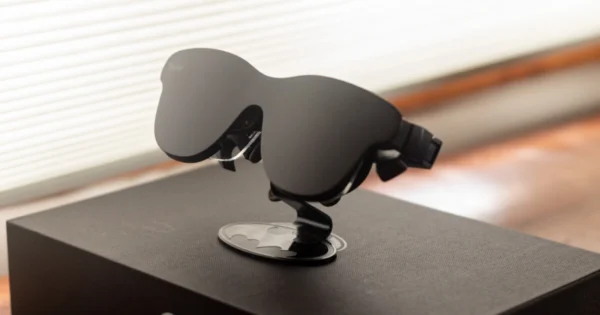 RayNeo Air 4 Pro glasses review: My favorite go-anywhere big screen